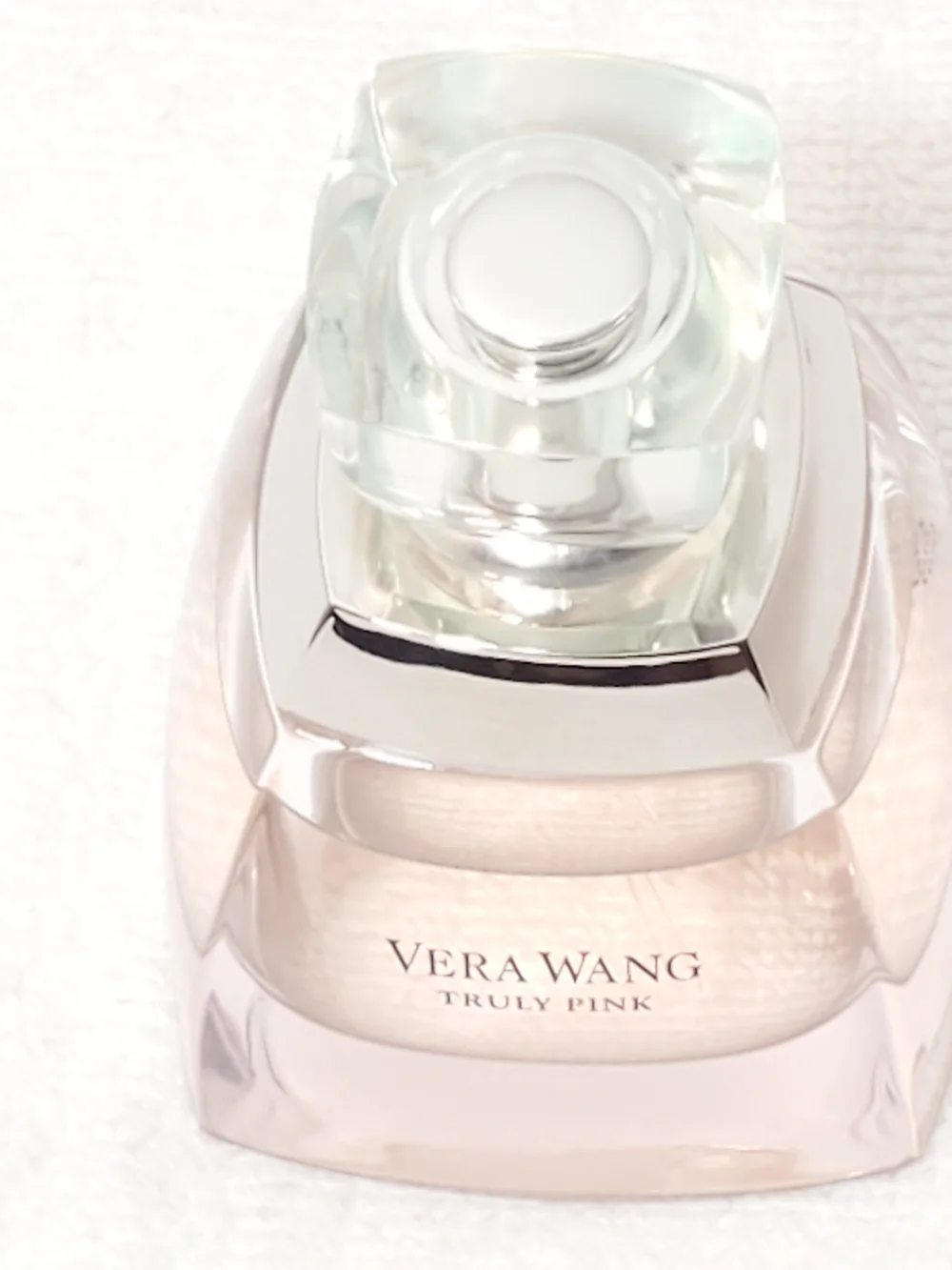 Vera Wang Truly Pink Eau De Parfum Spray 1.7 oz / 50ml for Women Vintage - Picture 1 of 9